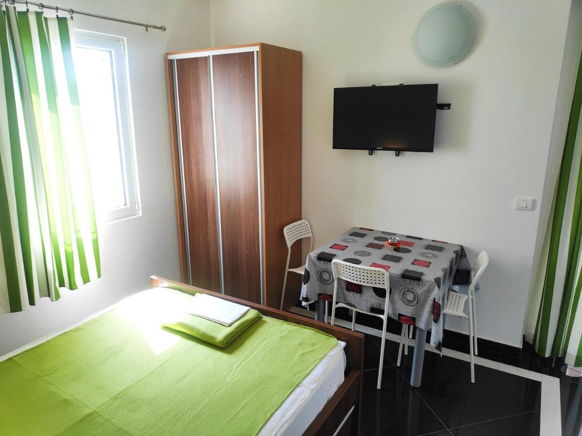 Apartmani Luka - Vila Brzulovic Rafailovići Exteriér fotografie